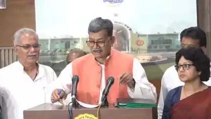 रायपुर: ऑपरेशन सिंदूर को लेकर कांग्रेस ने सदन में अभिनन्दन प्रस्ताव का आखिर क्यों किया विरोध, नेता प्रतिपक्ष महंत ने बताया