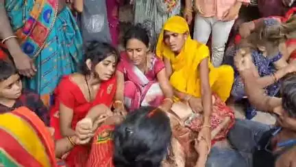 मड़िहान: संत नगर थाना क्षेत्र के ककरद गांव में समरसेबुल पंप चालू करते समय युवक की हुई मौत, घर में मचा कोहराम, शव पहुंचा चीरघर