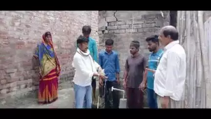 सुपौल: बरुआरी पंचायत में नल जल योजना की बदहाल व्यवस्था पर लक्ष्मण कुमार झा ने दिखाया कड़ा रुख