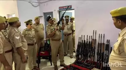 भोगांव: क्षेत्राधिकारी सत्य प्रकाश शर्मा ने भोगांव थाने का किया औचक निरीक्षण, दिए आवश्यक दिशा-निर्देश