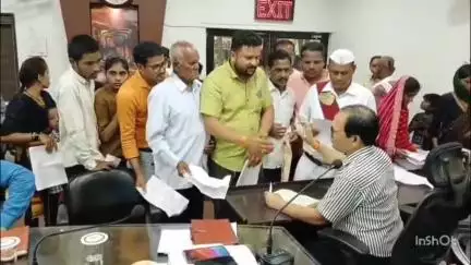 तखतपुर: जनदर्शन: राशन दुकान के संचालक सरपंचपति की मनमानी, अंगूठा लगाने के लिए घर बुलाते हैं, नहीं तो नहीं मिलता राशन