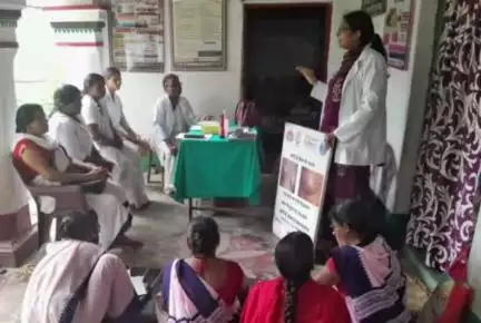 गुरुआ: नदियाईन उपस्वास्थ्य केंद्र में कैंसर स्क्रीनिंग को लेकर प्रशिक्षण आयोजित