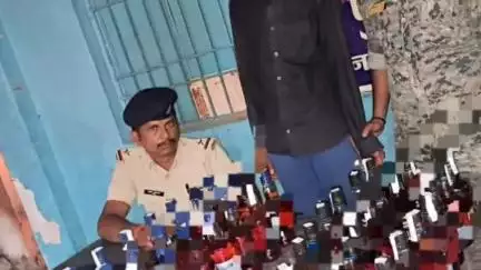 गया टाउन सीडी ब्लॉक: गया: एसएसपी आनंद कुमार के निर्देश पर 5 गिरफ्तार, भारी मात्रा में शराब जब्त