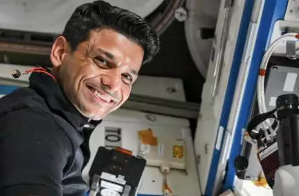 अंतरिक्ष से पृथ्वी पर सकुशल लौटे ग्रुप कैप्टन शुभांशु शुक्ला, देखिए वीडियो