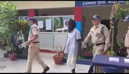 ऋषिकेश: गद्दी तिराहे की पार्किंग से महाराष्ट्र के ड्रग तस्कर को लक्ष्मण झूला पुलिस ने किया गिरफ्तार