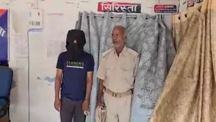 शेखपुरा: जिले में शर्मसार करने वाली घटना, चचेरे भाई ने बहन और चाची की तस्वीर वायरल कर किया ब्लैकमेल, गिरफ्तार