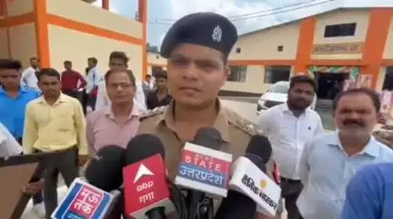 मऊ: सरायलखंसी थाना क्षेत्र के बुढ़ावे गांव में एक सिपाही ने फांसी लगाकर की आत्महत्या, सीओ सिटी ने दी जानकारी