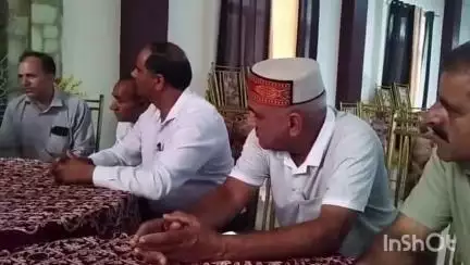 जवाली: कुठेड़ के लोगों ने डॉक्टर का डेपूटेशन रद्द करने का आश्वासन मिलने पर ब्लॉक मेडिकल ऑफिसर को कहा धन्यवाद