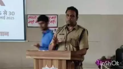 मंदसौर: अनुविभागीय अधिकारी व थाना प्रभारी ने नशे के दुष्परिणाम बताकर दिलाई नशामुक्ति की शपथ