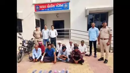 ભુજ: વરલી ગામેથી જુગારનો ગણનાપાત્ર કેશ શોધી કાઢતી પધ્ધર પોલીસ