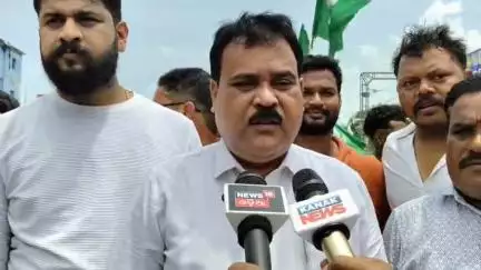 ରାୟଗଡା: ରାୟଗଡ଼ା ଠାରେ ଏଫ୍ ଏମ୍ କଲେଜ ଛାତ୍ରୀ ସୈମ୍ୟାଶ୍ରୀର ଆତ୍ମହତ୍ୟା ଘଟଣାକୁ ନେଇ ବିଜେଡି ଦଳର ବିକ୍ଷୋଭ ବେଳେ ବିଜେଡ଼ି ନେତାଙ୍କ ପ୍ରତିକ୍ରିୟା