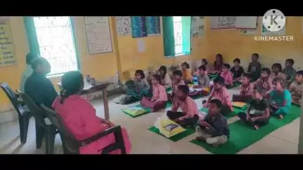 किशनी: गांव डांडेहार में स्कूली बच्चों को संचारी रोगों से बचाव की जानकारी दी गई