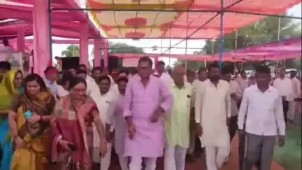 बुहाना: भैसावता कलां में शहीद अजय सिंह नरूका की मूर्ति का हुआ अनावरण, पूर्व नेता प्रतिपक्ष राजेंद्र सिंह राठौड़ रहे मुख्य अतिथि