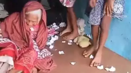 खूंटी: पिपराटोली में सोमवार शाम बारिश से कच्चा घर ढहा