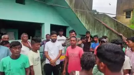 चास: दुधीमाटी गांव में तालाब किनारे मिला एक युवक का शव