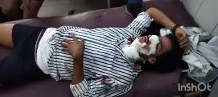 अजीतमल: कोतवाली क्षेत्र के लालपुर गांव के समीप बाइक अनियंत्रित होकर डिवाइडर से टकराई, दो घायल, एक को किया रेफर