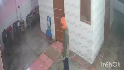 बाजपुर: धनसारा में स्थित गौरी शंकर प्राचीन मंदिर में चोर ने किया दान पत्र चोरी, घटना सीसीटीवी कैमरे में कैद