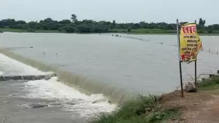 टोंक: टोंक जिले के आधा दर्जन बांध ओवरफ्लो, सालों बाद इन बांधों में आया पानी, बीसलपुर बांध भी छलकने की कगार पर