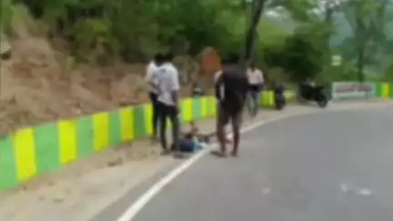 ಹನೂರು: ಮಹದೇಶ್ವರ ಬೆಟ್ಟದ ತಿರುವಿನಲ್ಲಿ ಬೈಕ್ ಅಪಘಾತ, ಸವಾರನ ಕಾಲು ಕಟ್