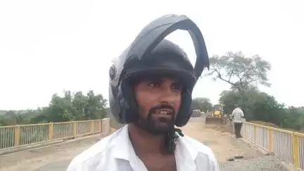 औरैया शेरगढ़ घाट स्थित पुल बंद होने से  लगभग 100 ग्राम होंगे प्रभावित चक्कर काट कर आना पड़ेगा औरैया
