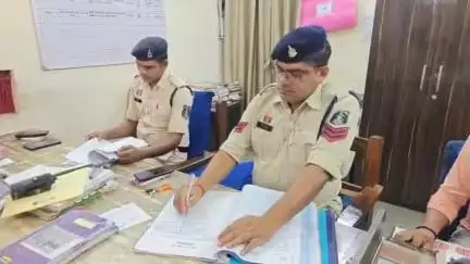 जांजगीर: भाठापारा गौद में कुत्ते को बांधकर रखने की बात को लेकर एक व्यक्ति से 3 लोगों ने की मारपीट