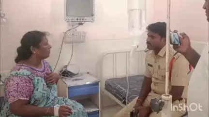 చీరాల ముంతావారి సెంటర్లో పట్టపగలు మహిళపై కత్తితో దాడి, విచారణ చేపట్టిన వన్ టౌన్ సీఐ సుబ్బారావు
