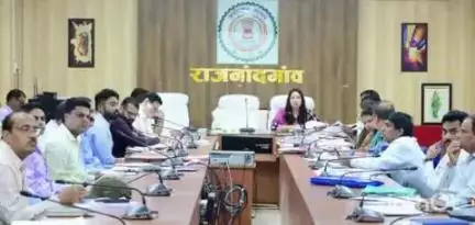 राजनांदगांव: कलेक्ट्रेट सभा कक्ष में जिला पंचायत सीईओ द्वारा साप्ताहिक समय सीमा की बैठक ली गई, दिए गए आवश्यक दिशा निर्देश