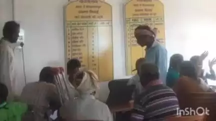 सिसई: शिवनाथपुरम पंचायत भवन में धरती आबा जनजाति ग्राम उत्कर्ष अभियान के तहत जागरूकता शिविर का आयोजन