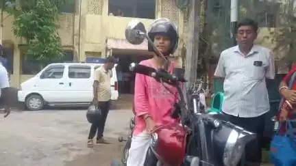 উদয়পুর: “এক বাইক, এক বার্তা — তাপসীর স্বাস্থ্যযাত্রা এবার গোমতীতে” পাশে দাঁড়াল বিধায়ক অভিষেক দেবরায়...