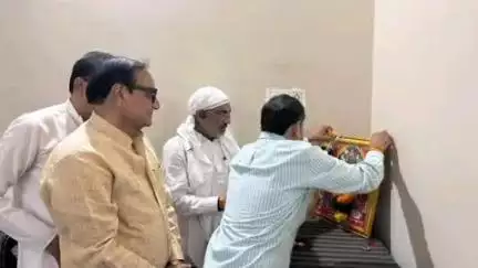 गाडरवारा: सांसद दर्शन सिंह चौधरी पहुंचे गाडरवारा, BJP कार्यकर्ताओं और नागरिकों से की मुलाकात