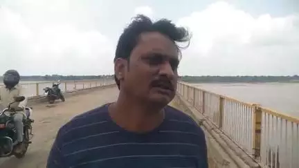 खबर औरैया से शेरगढ़ घाट पर बना पुल आज से होगा बंद व्यापार होगा प्रभावित