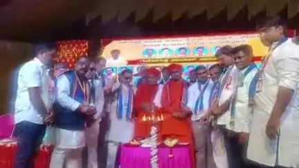 ಗುಳೇದಗುಡ್ಡ: ಸರ್ಕಾರಿ ಸೌಲಭ್ಯ ಪಡೆಯಲು ಸಂಘದಲ್ಲಿ ಸಂಘಟನೆ ಅವಶ್ಯ : ಪಟ್ಟಣದಲ್ಲಿ ಶಿವಕುಮಾರ್ ಹಿರೇಮಠ ಹೇಳಿಕೆ