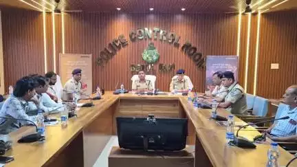 बैतूल नगर: नशे से दूरी है ज़रूरी: पुलिस अधीक्षक ने जनजागरूकता अभियान में पत्रकारों को नशा मुक्ति की शपथ दिलाई