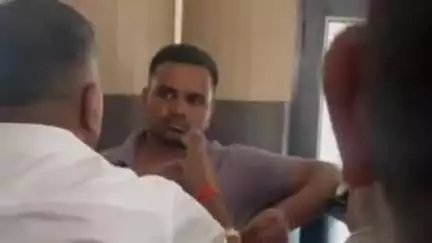 रोहतक: आरटीए कार्यालय में निजी वाहन संचालक ने कर्मचारी पर भ्रष्टाचार के आरोप लगाए