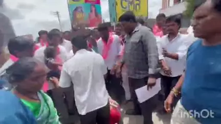వేములవాడ: ప్రభుత్వ తీరులో కక్ష సాధింపు స్పష్టంగా కనిపిస్తోంది: BRS వేములవాడ నియోజకవర్గ ఇన్చార్జ్ చెల్మెడ లక్ష్మీనరసింహారావు