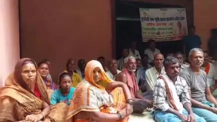 धमदाहा: पूर्व पैक्स अध्यक्ष द्वारा सरकारी राशि का किया गया गबन, पैक्स में विकास के काम ठप हैं