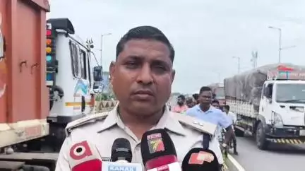 ବାରିପଦା ମ୍ୟୁନିସିପାଲଟି: ଜୁବୁଲି ପେଟ୍ରୋଲ ପମ୍ପ ସମ୍ମୁଖ NH 18 ରାସ୍ତା ଅବରୋଧ ସମୟରେ ବିଜେଡି ଓ ପୋଲିସ ମଧ୍ୟରେ ଧସ୍ତାଧସ୍ତି; ଅତିରିକ୍ତ ଏସପି ଦେଲେ ପ୍ରତିକ୍ରିୟା