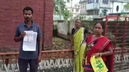তুফানগঞ্জ ১: বলরামপুর সরেয়ারপার এলাকায় একটি বাড়ি থেকে ভুটভুটি গাড়ি চুরি,থানার দ্বারস্থ ভুটভুটি র মালিক