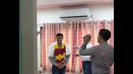 દાહોદ: દાહોદ એ ડિવિઝન પોલિસ સ્ટેશનના ASI ની સુરત સીટીમાં બદલી થતા દાહોદ એ ડિવિઝન પોલીસ સ્ટેશન ખાતેથી બિદાઈ કરાઈ