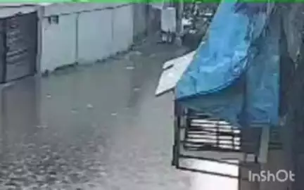 आगरा: नगला पदी में युवक की करंट की चपेट में आने से हुई मौत का सीसीटीवी फुटेज आया सामने