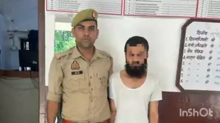 बिजनौर: बिजनौर थाना कोतवाली शहर पुलिस ने एक युवती को बहला-फुसलाकर भगा ले जाने के आरोप में एक अभियुक्त को किया गिरफ्तार