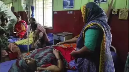 মন্তেশ্বর: মামুদপুরে প্রেসার কুকার বাস্ট করে গুরুতর আহত গৃহবধূ