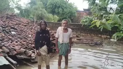 लालगंज: बामी के महुअरियाबस्ती के 1दर्जन से अधिक घरों में घुसा बरसात का पानी,लोगों ने निर्माणदाई संस्था पर लगाया आरोप #jansamasya