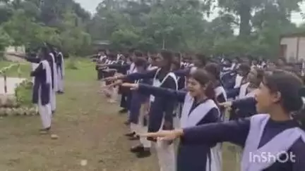 घोड़ाडोंगरी: बैतूल नगर: नशे से दूरी है जरूरी अभियान के तहत सारणी स्कूल की छात्राओं ने निकाली जन जागरूकता रैली, दिलाई शपथ