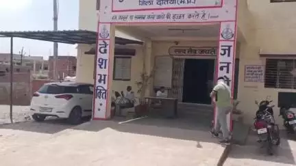 भांडेर: दहेज में ₹2 लाख और बुलेट नहीं देने पर ससुराल वालों ने महिला को घर से निकाला, बड़ेरा सोपान का मामला