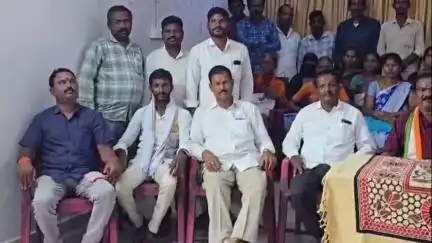 సిరిసిల్ల: అభివృద్ధి సంక్షేమం పేరుతో దోచుకుంది బిఆర్ఎస్ ప్రభుత్వం: తంగళ్ళపల్లి మండల కాంగ్రెస్ పార్టీ అధ్యక్షుడు జలగం ప్రవీణ్ కుమార్