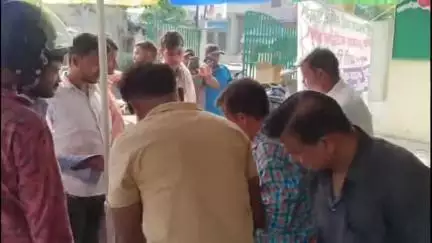 अमरोहा: अमरोहा मंडी समिति में ज्ञान प्रकाश फाउंडेशन की रसोई का शुभारंभ, मजदूरों को 10 रुपए में मिलेगा भोजन