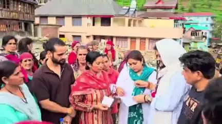 मंडी: प्रसिद्ध सिंगर हंसराज रघुवंशी का मानवीय चेहरा, सराज आपदा प्रभावितों को 11 लाख की सहायता, 11 परिवारों में बांटे एक-एक लाख