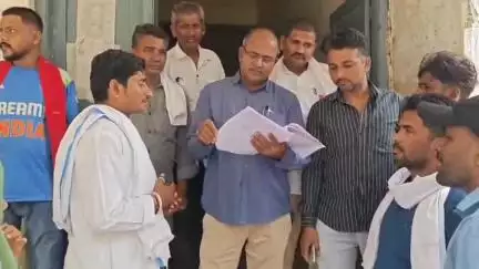 झौथरी: भील प्रदेश की मांग को लेकर झोथरी व सीमलवाड़ा तहसील कार्यालय पर प्रदर्शन, भील प्रदेश मुक्ति मोर्चा ने सौंपा ज्ञापन