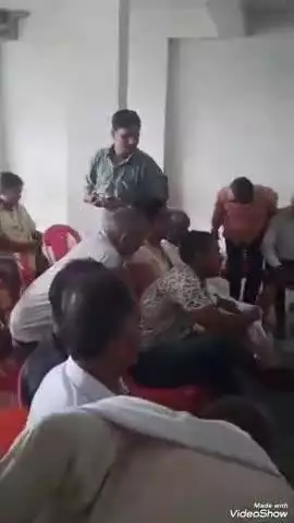 सिरदला। मंगलवार को सिरदला बाजार स्थित गुप्ता कम्प्लेक्स भवन में राजद कार्यकर्ताओ कि हुई गहन बैठक राजद प्रभारी रहे मौजूद।